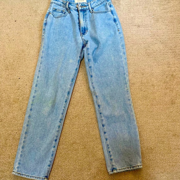 Mom Jeans - Picture 1 of 3